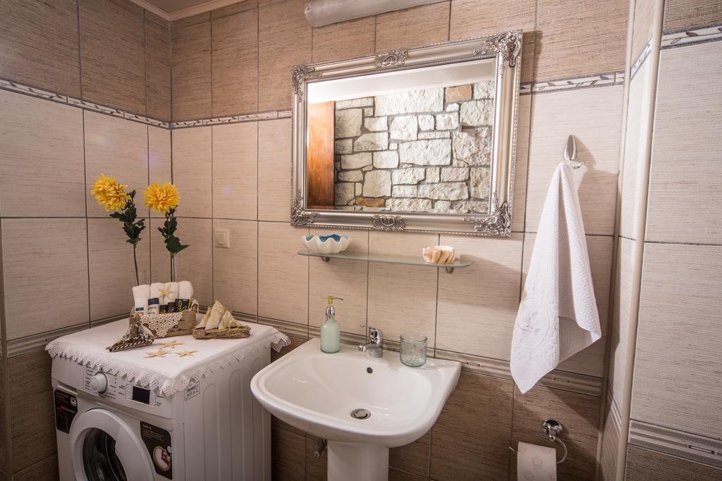 Villa Galanthus Listaros Bagian luar foto